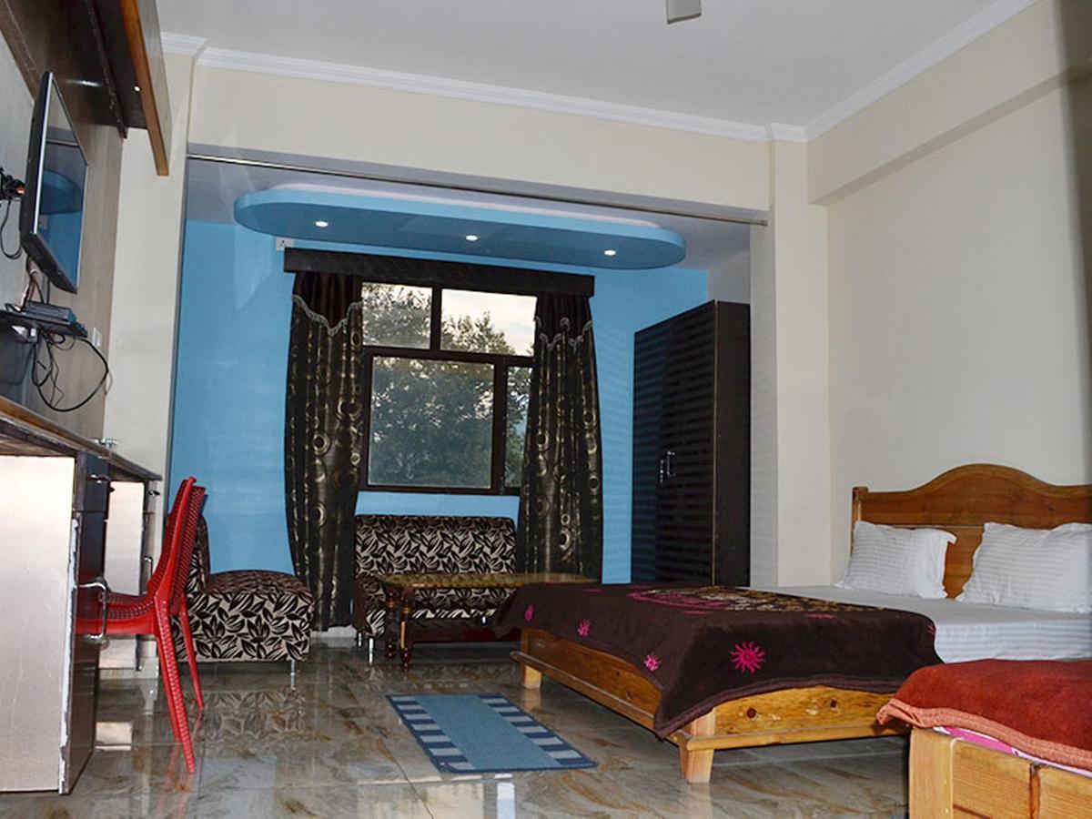 Oyo 37525 Hotel Mall Palace Pithorāgarh Kültér fotó