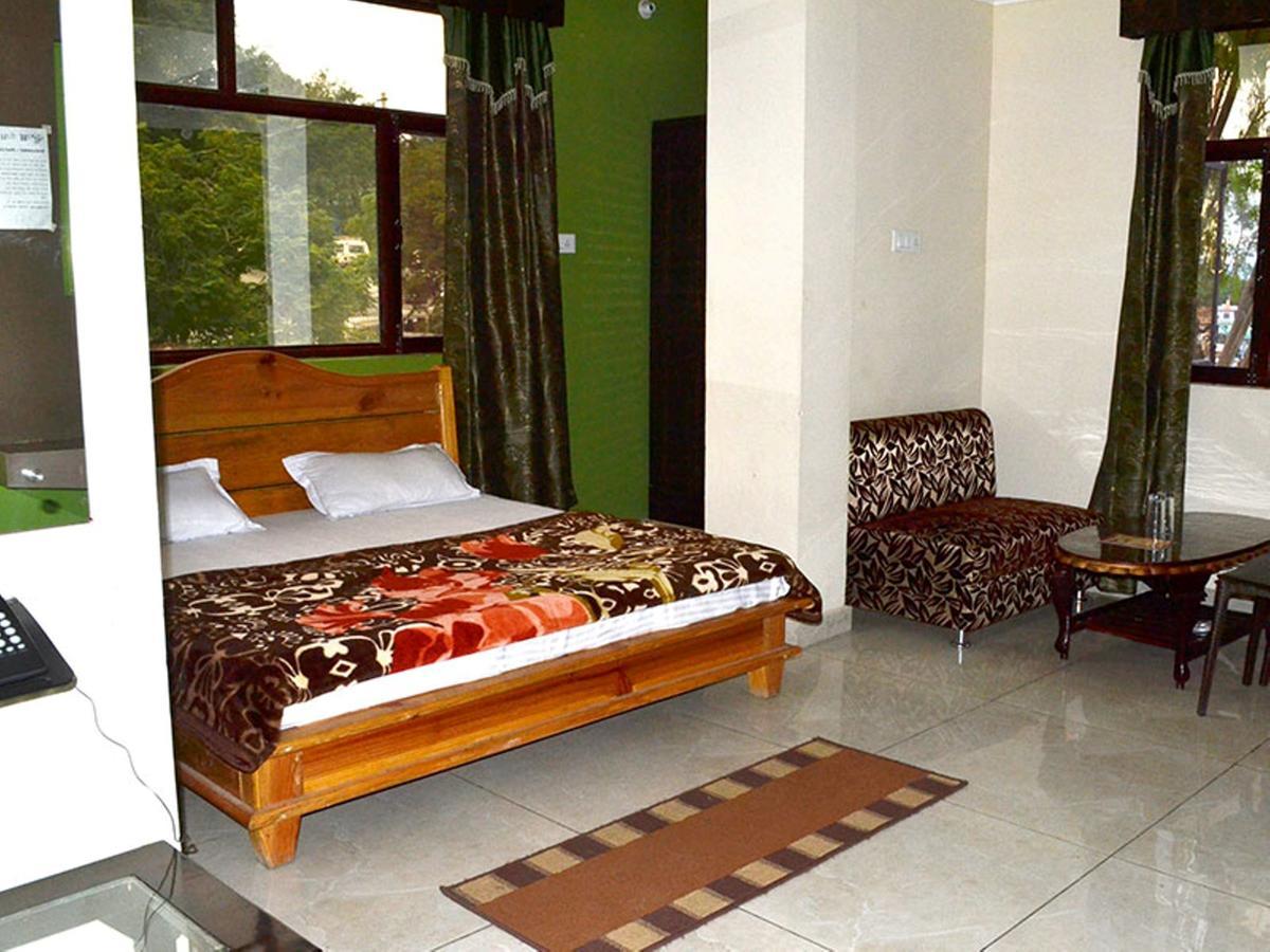 Oyo 37525 Hotel Mall Palace Pithorāgarh Kültér fotó