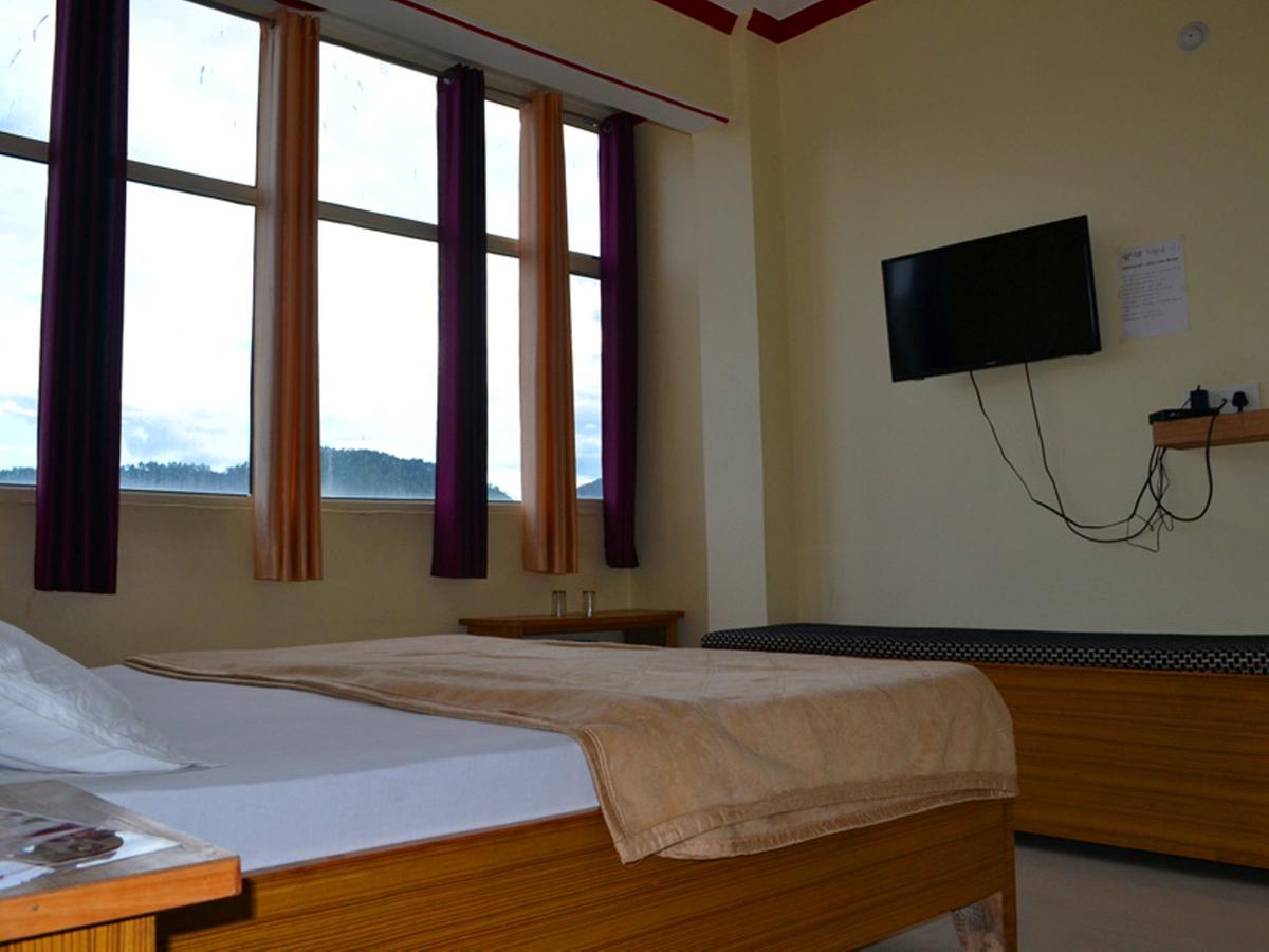 Oyo 37525 Hotel Mall Palace Pithorāgarh Kültér fotó