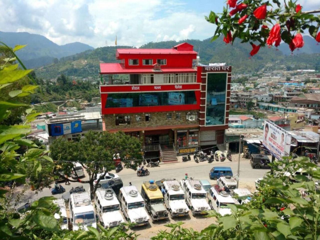 Oyo 37525 Hotel Mall Palace Pithorāgarh Kültér fotó