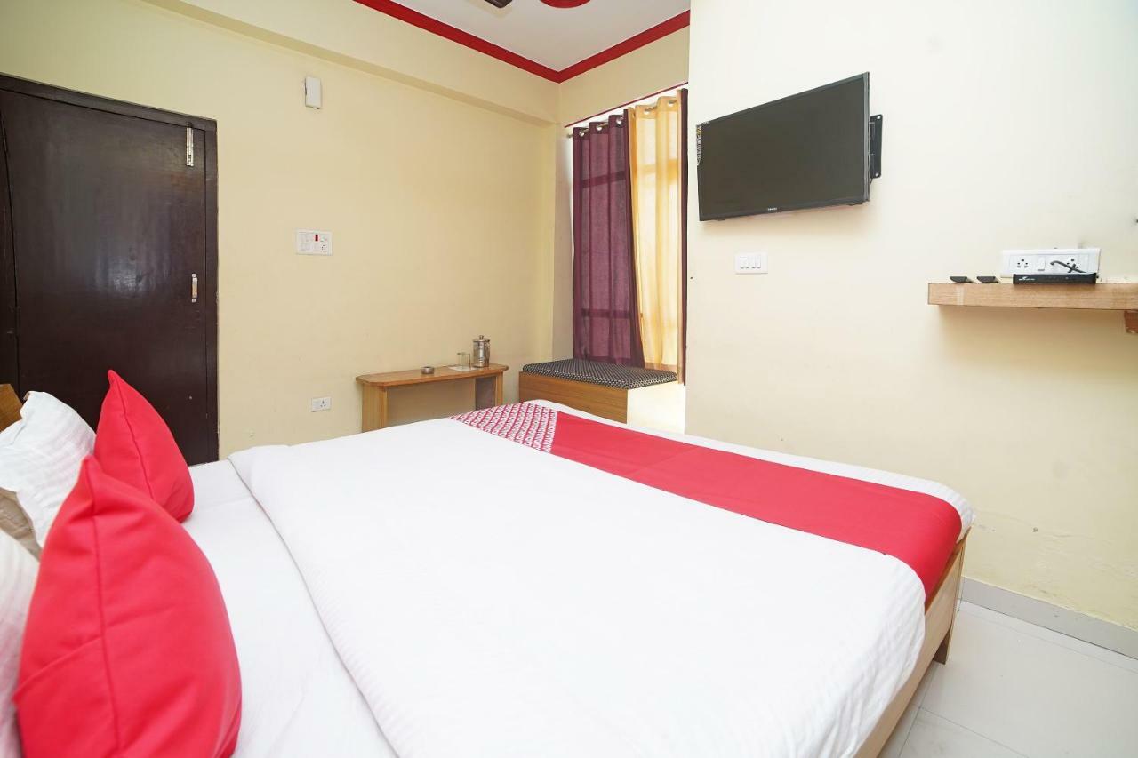 Oyo 37525 Hotel Mall Palace Pithorāgarh Kültér fotó