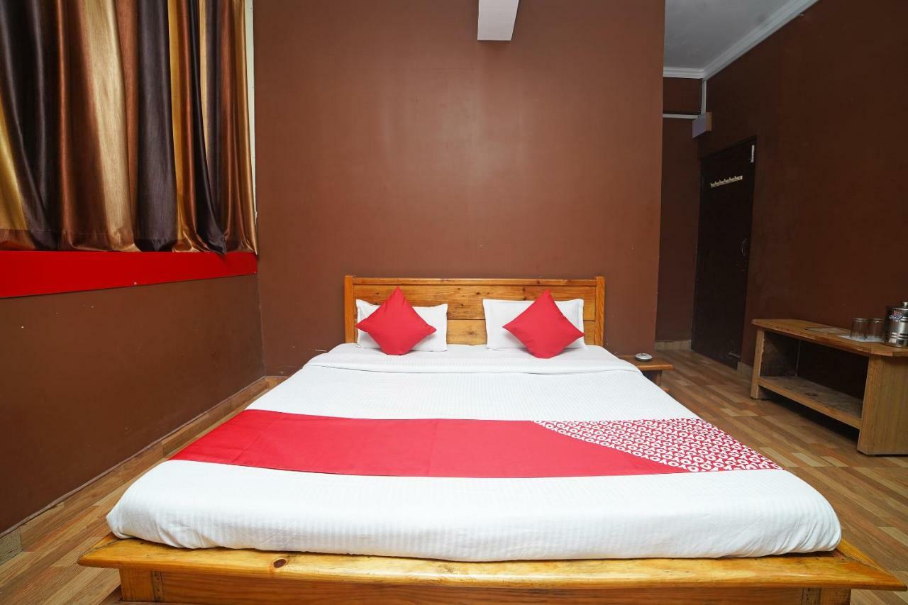 Oyo 37525 Hotel Mall Palace Pithorāgarh Kültér fotó