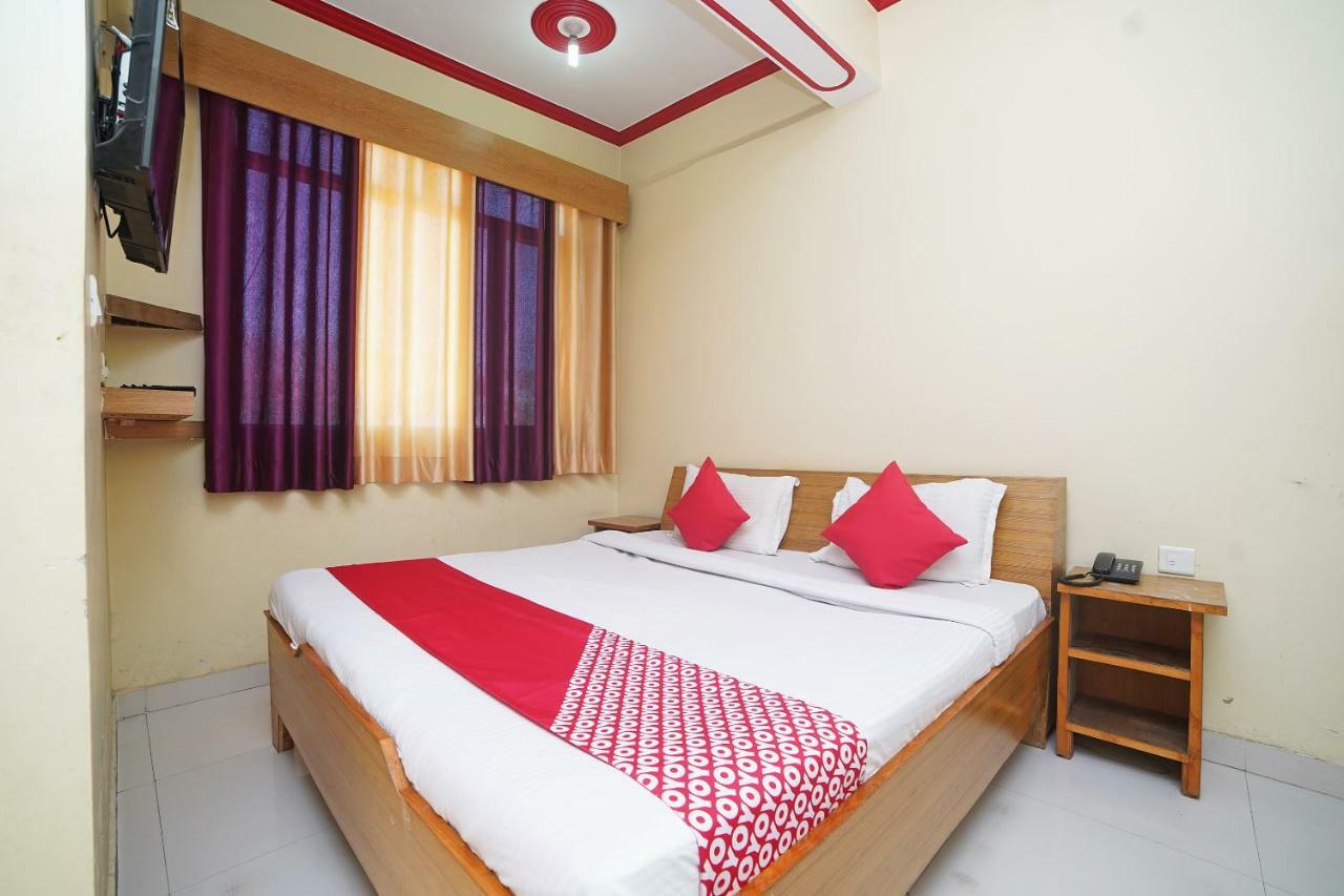 Oyo 37525 Hotel Mall Palace Pithorāgarh Kültér fotó
