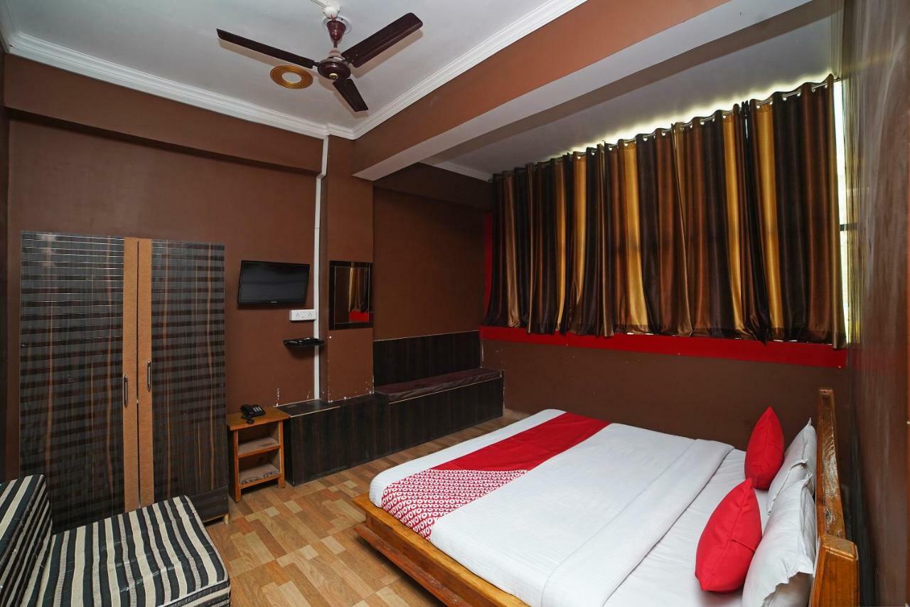 Oyo 37525 Hotel Mall Palace Pithorāgarh Kültér fotó