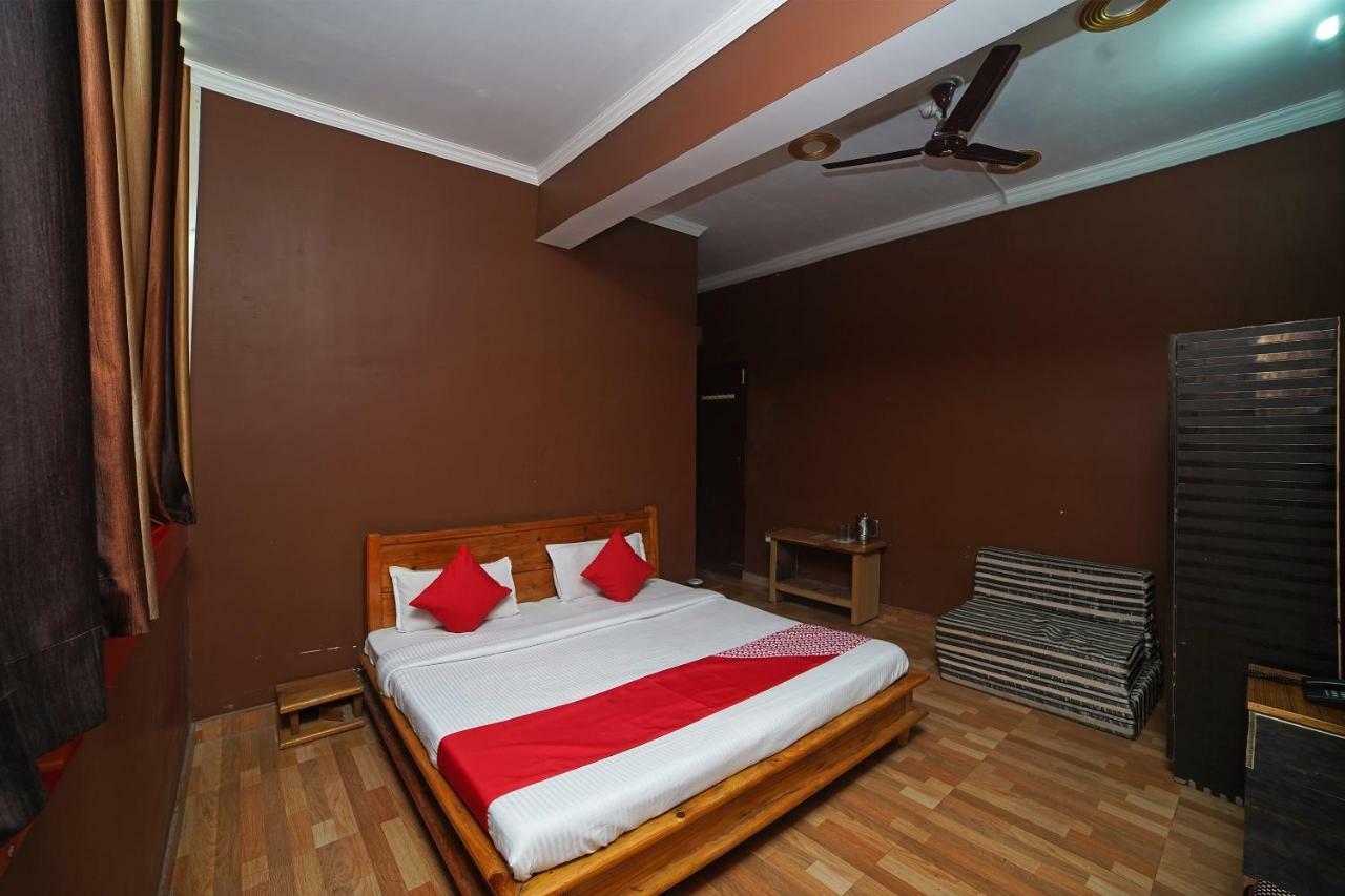 Oyo 37525 Hotel Mall Palace Pithorāgarh Kültér fotó
