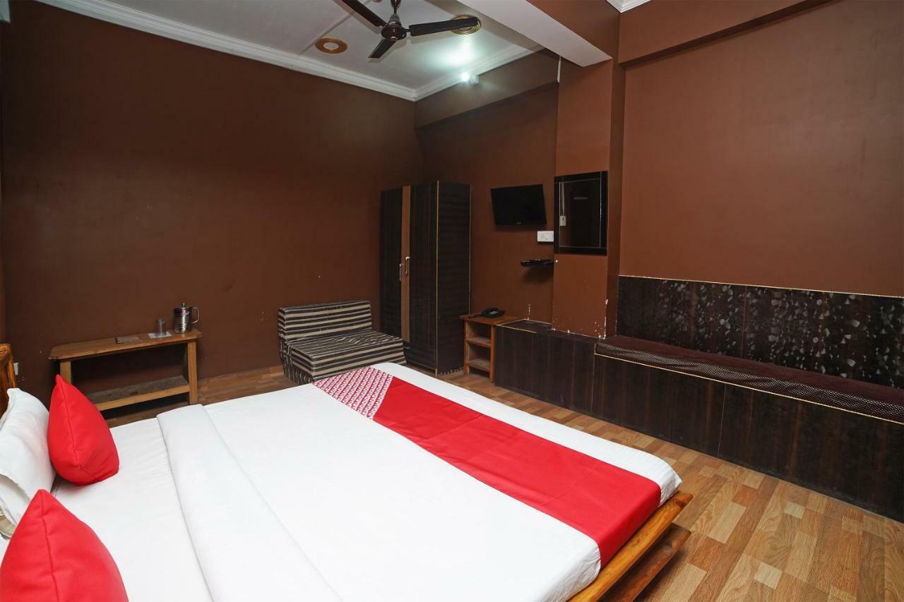 Oyo 37525 Hotel Mall Palace Pithorāgarh Kültér fotó