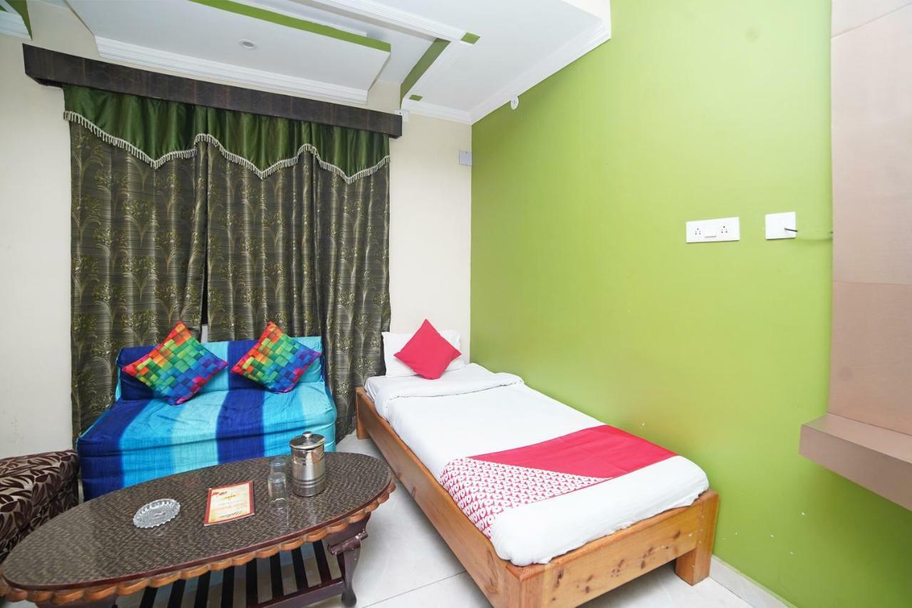 Oyo 37525 Hotel Mall Palace Pithorāgarh Kültér fotó
